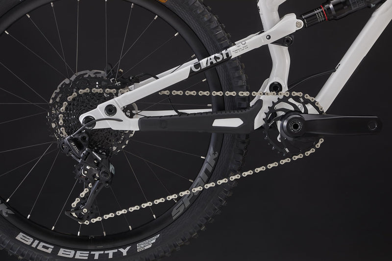 Commencal Kids Clash 24 Mountain Bike