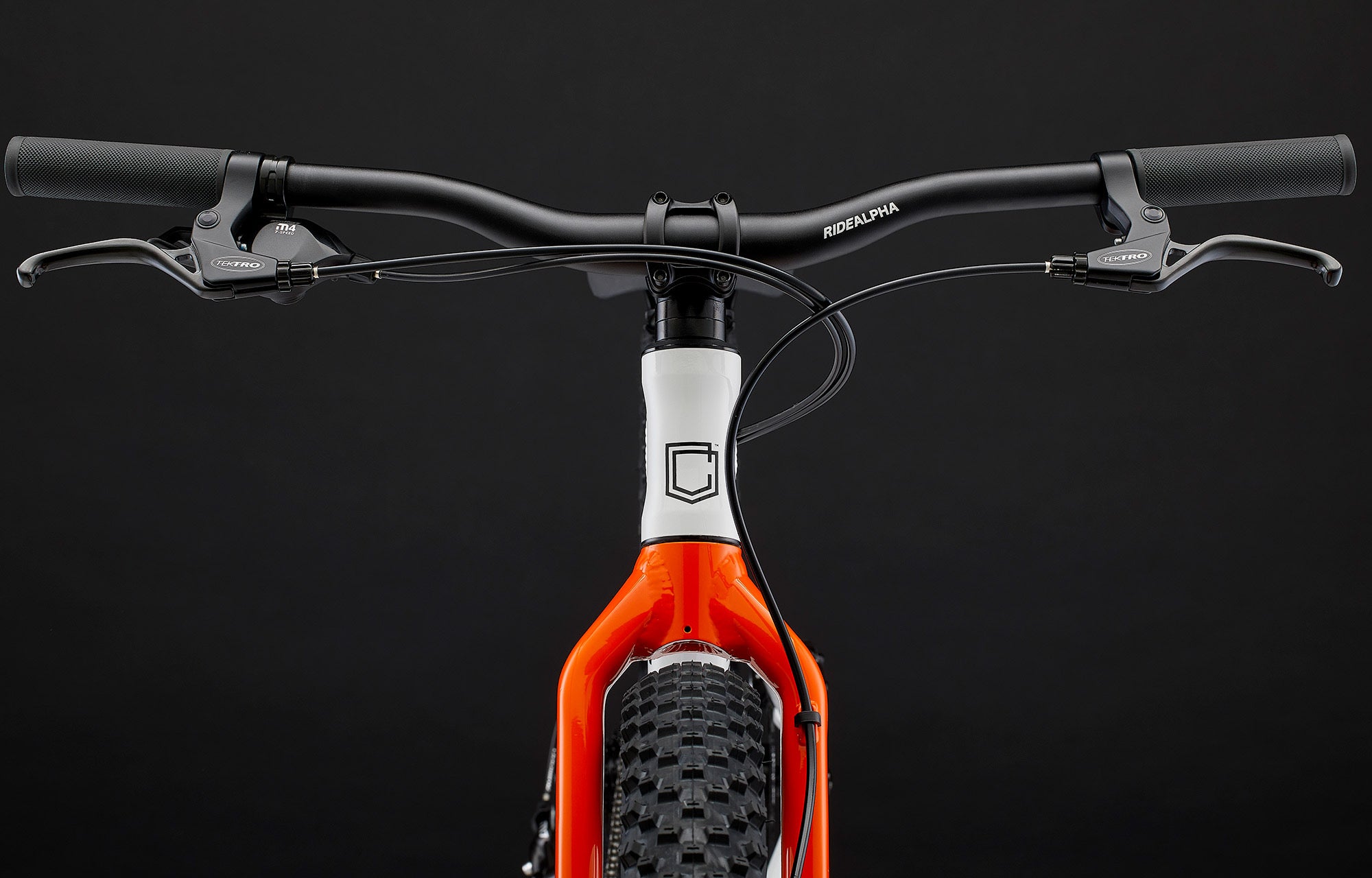 Commencal Ramones 24 Mountain Bike (7-Speed) — Ready Set Pedal Commencal Ramones 24 Mountain Bike (7-Speed) — Ready Set Pedal