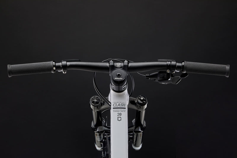 Commencal Kids Clash 20 Mountain Bike