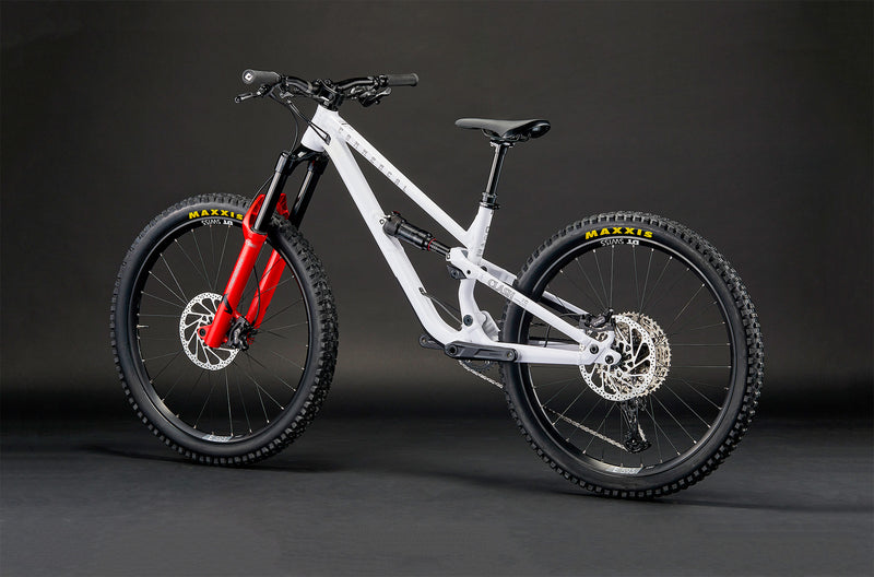 Commencal Clash XS Mountain Bike