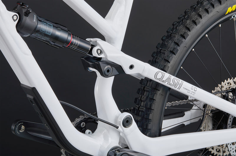 Commencal Clash XS Mountain Bike