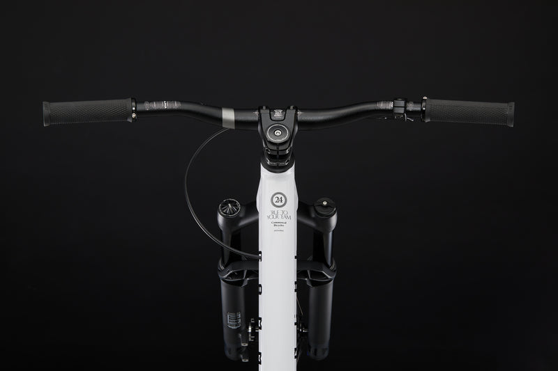 Commencal Kids Absolut 24 Bike