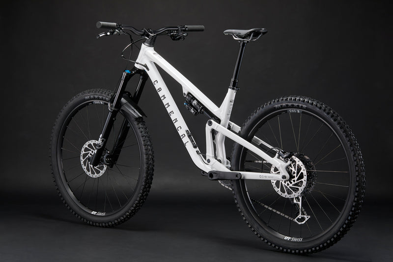 Commencal Meta V5 Essential Pure White 2027