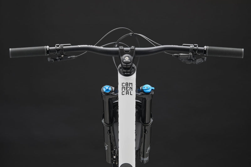 Commencal Clash V3 Park Pure White 2027