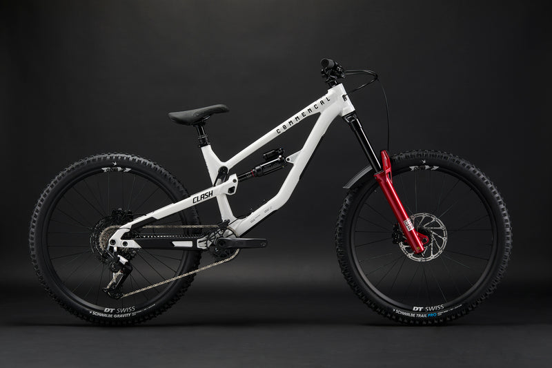Commencal Clash V3 RockShox Pure White 2027