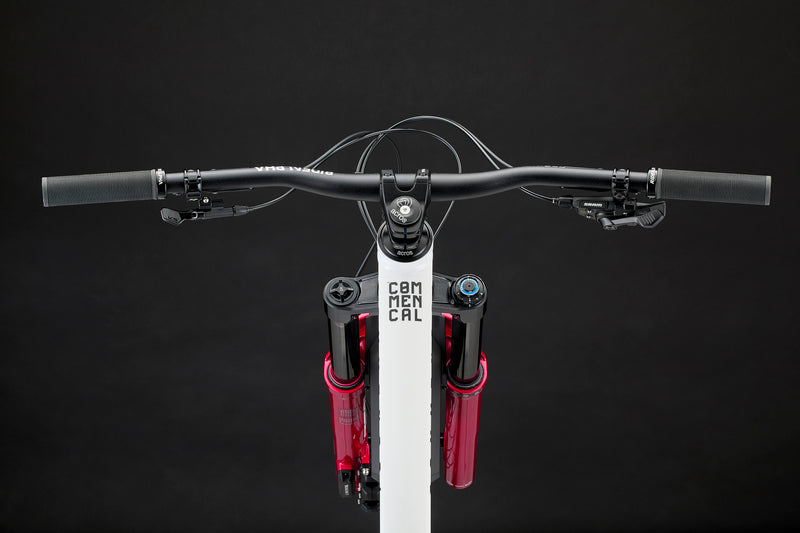 Commencal Clash V3 RockShox Pure White 2027