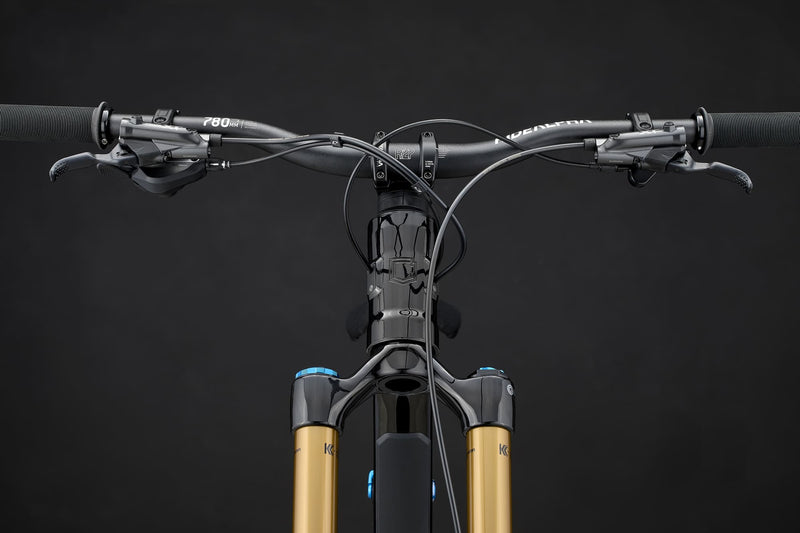 Commencal Clash V3 Signature Pure Black 2027