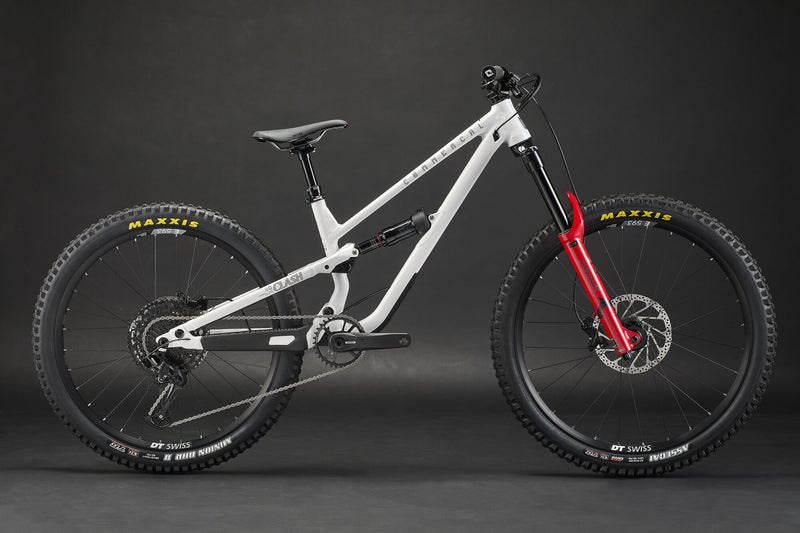 Commencal Clash XS 2027 Pure White
