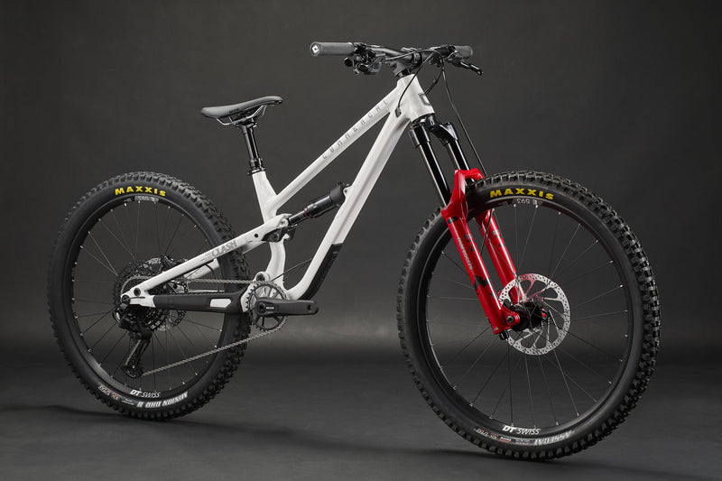 Commencal Clash XS 2027 Pure White