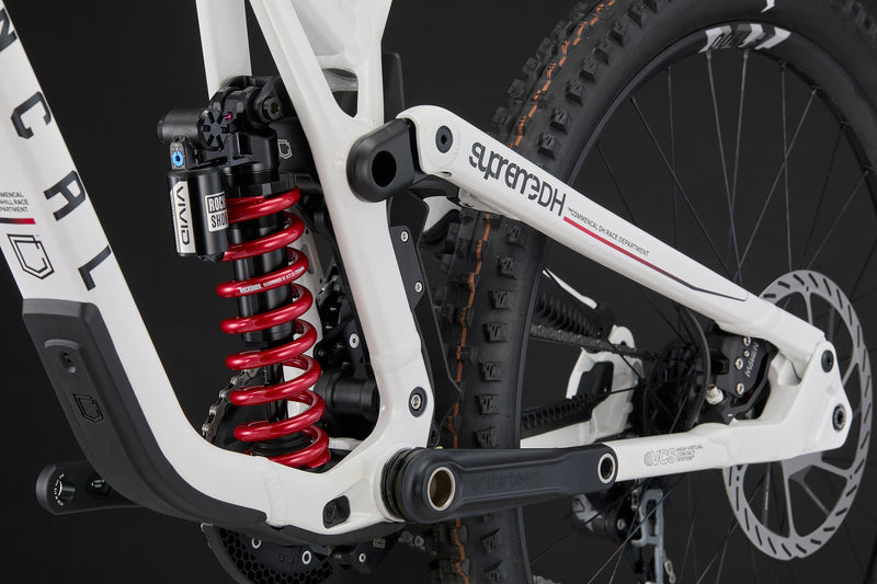 Commencal Supreme DH V5.2 RockShox Pure White 2027