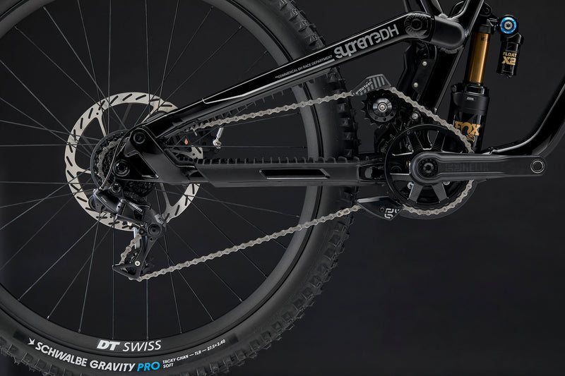 Commencal Supreme DH V5.2 Signature Pure Black 2027