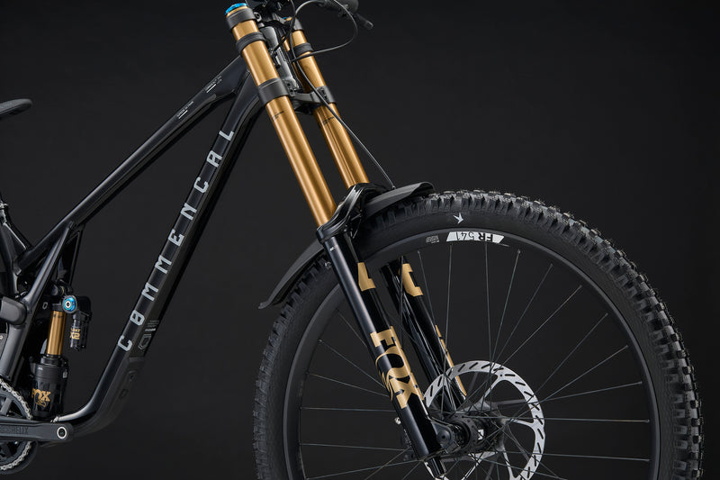 Commencal Supreme DH V5.2 Signature Pure Black 2027