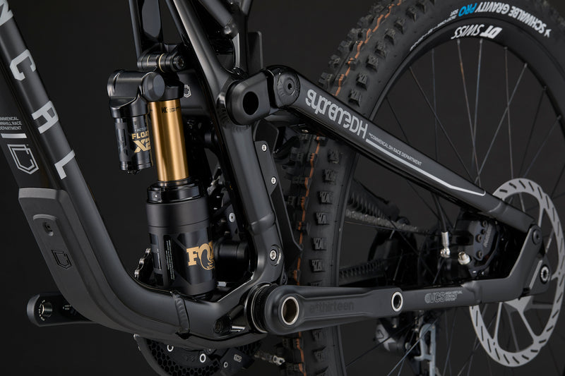 Commencal Supreme DH V5.2 Signature Pure Black 2027