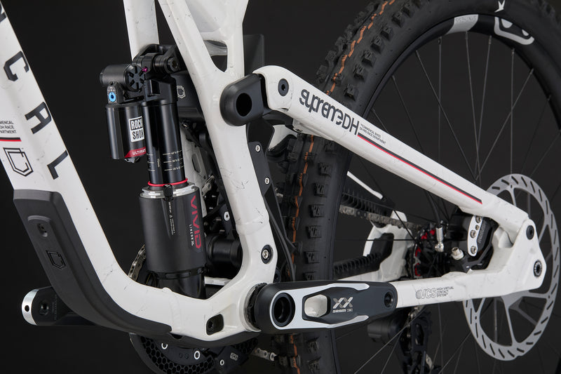 Commencal Supreme DH V5.2 Team Replica Addiction White 2027