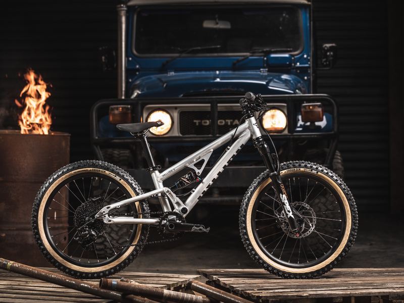 Early Rider Hellion X20 Kids Mountain Bike