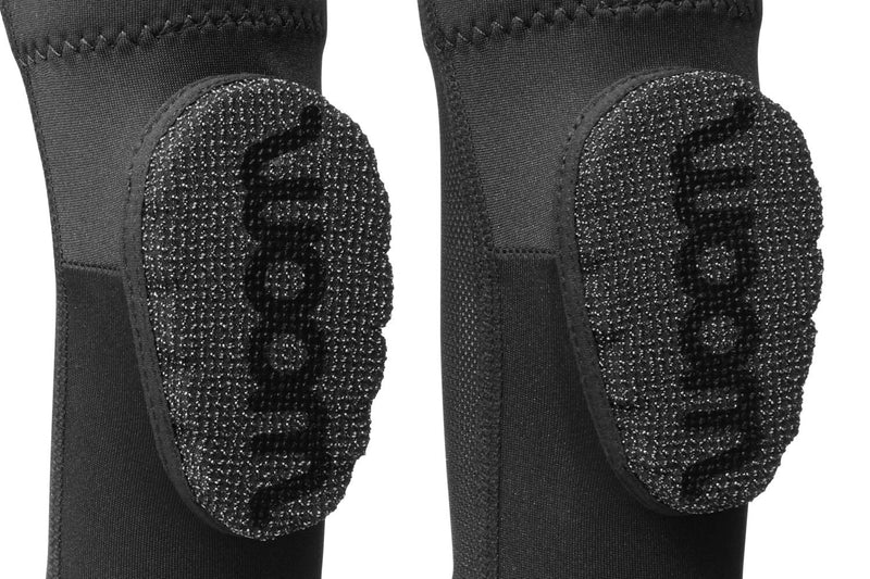 Woom NEEBOWS Elbow Pad Set - Close up of crash pad